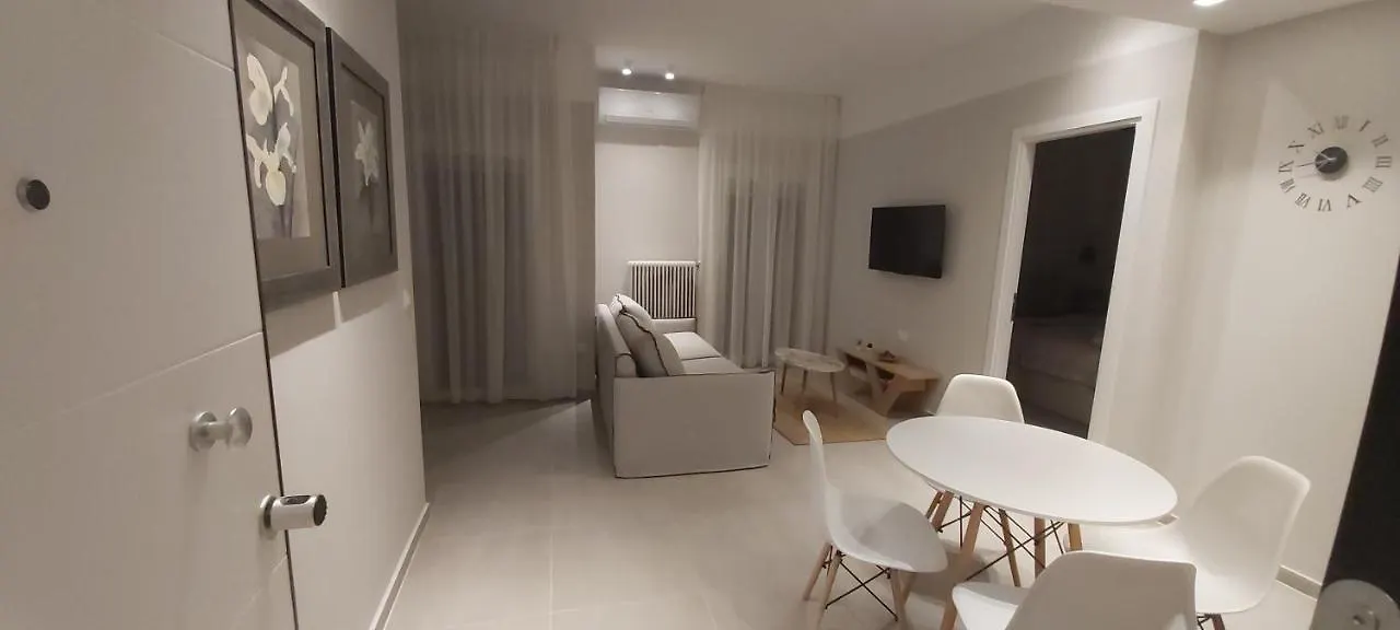 Theta Θ2 Luxury Apartment'S Soluň 0*,